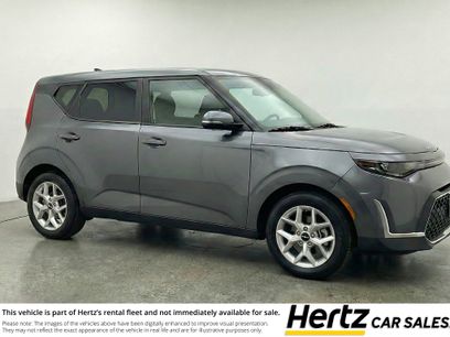 Used 2025 Kia Soul LX w/ LX Technology Package