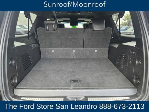 Used 2018 Cadillac Escalade ESV Platinum RWD image 16