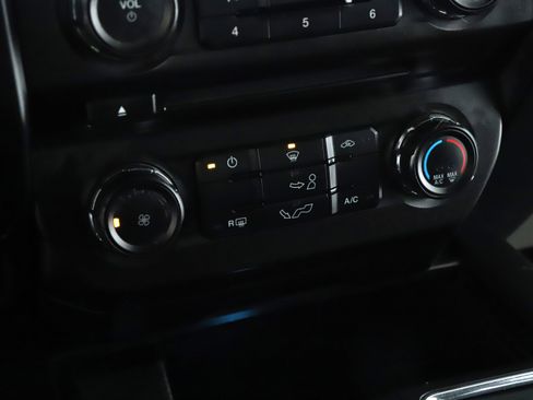 Used 2018 Ford F150 XL w/ Equipment Group 101A Mid image 15