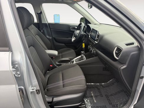 Certified 2023 Hyundai Venue SEL image 19