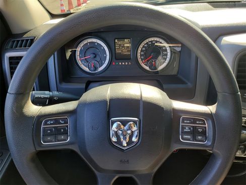 Used 2018 RAM 1500 Express image 25