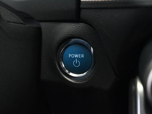 Used 2021 Toyota RAV4 XLE w/ Convenience Package AWD/4WD image 9