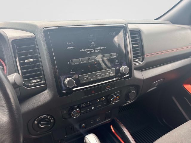 Used 2022 Nissan Frontier PRO-4X w/ Technology Package AWD/4WD image 18
