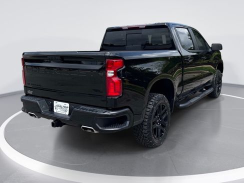 Used 2024 Chevrolet Silverado 1500 LT Trail Boss w/ Convenience Package II AWD/4WD image 8