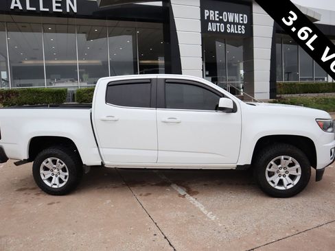 Used 2015 Chevrolet Colorado LT w/ LT Convenience Package RWD image 2
