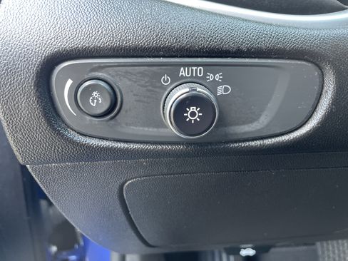 Used 2023 Chevrolet Malibu LS FWD image 27