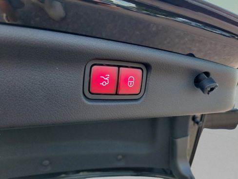 Certified 2022 Mercedes-Benz C 300 4MATIC Sedan image 6
