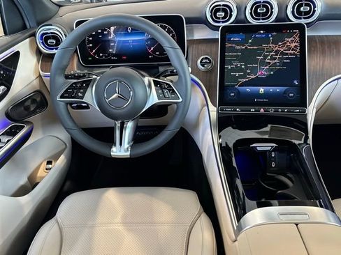 New 2026 Mercedes-Benz GLC 300 4MATIC image 16