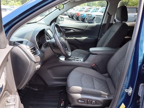 Used 2021 Chevrolet Equinox LT image 23
