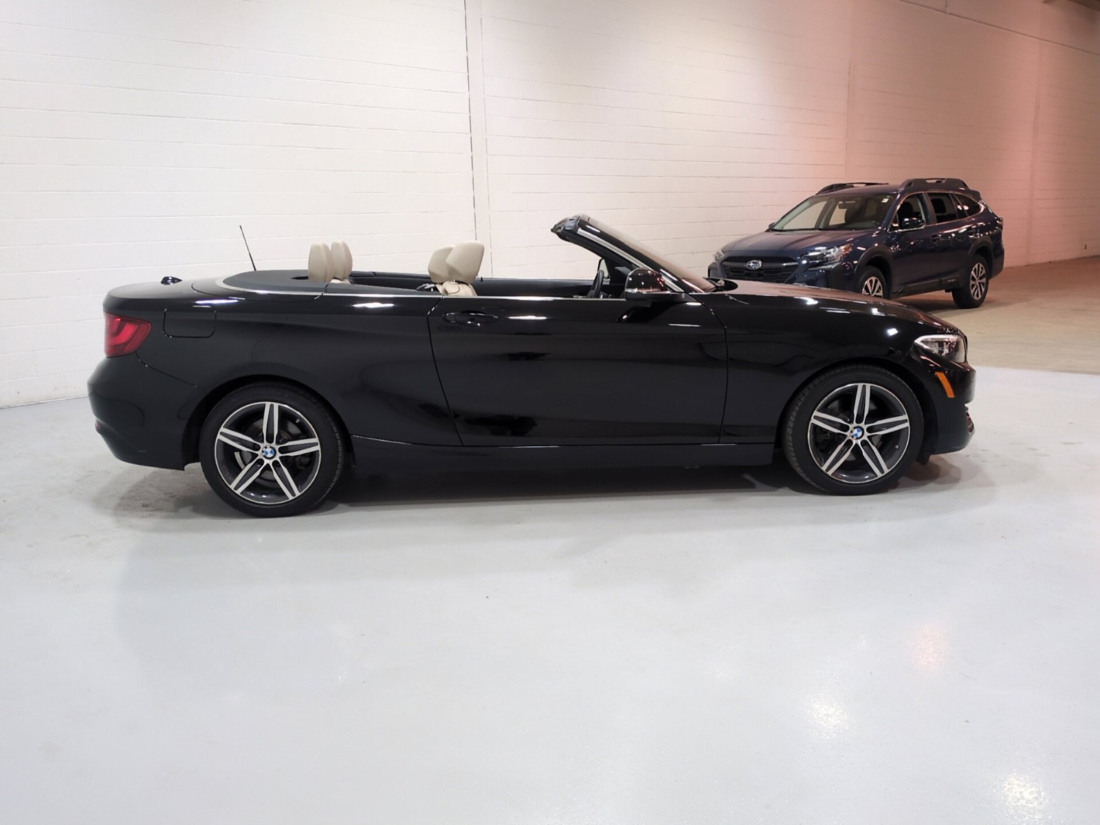 Used 2017 BMW 230i xDrive Convertible AWD/4WD image 2