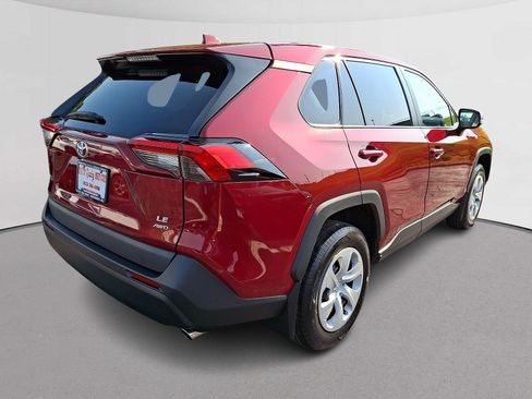 Used 2024 Toyota RAV4 LE AWD/4WD image 10