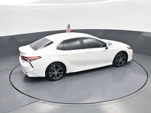 Used 2020 Toyota Camry SE FWD image 31