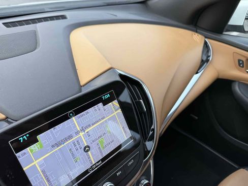 Used 2017 Chevrolet Volt Premier w/ Driver Confidence II Package FWD image 97