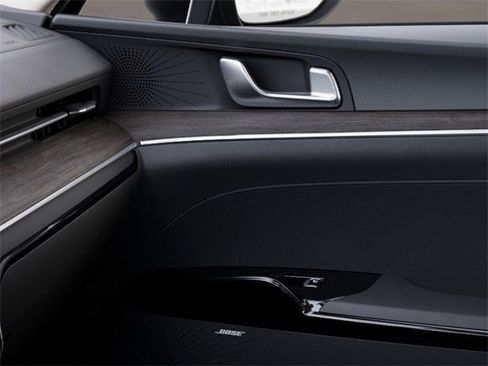 New 2025 Kia K5 EX FWD image 40