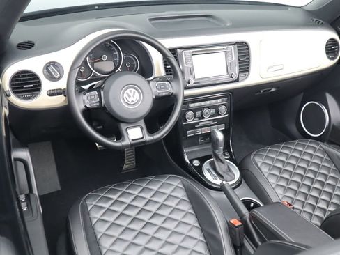 Used 2019 Volkswagen Beetle 2.0T Final Edition SEL image 17