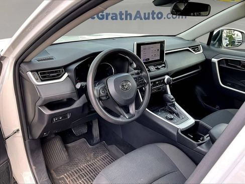 Used 2024 Toyota RAV4 LE AWD/4WD image 20