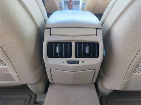Used 2010 Cadillac CTS Luxury RWD image 22