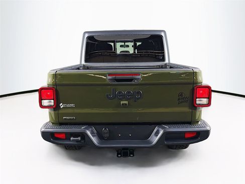Used 2021 Jeep Gladiator Willys image 6