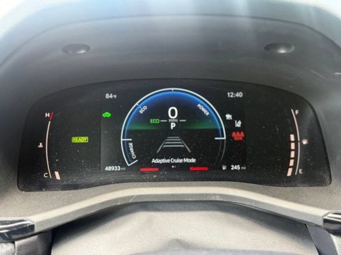 Used 2025 Toyota Camry SE FWD image 21