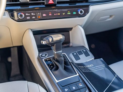 New 2026 Kia Sportage EX FWD image 19