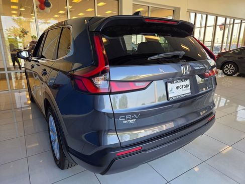 Certified 2025 Honda CR-V EX image 8