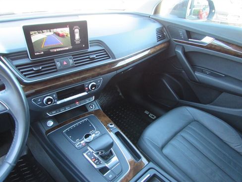 Used 2018 Audi Q5 2.0T Premium Plus image 16
