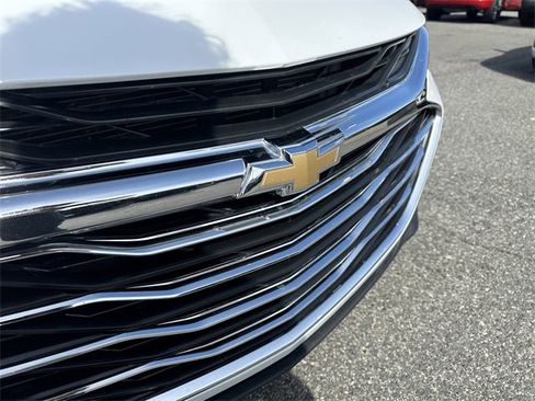 Used 2022 Chevrolet Malibu LT image 10