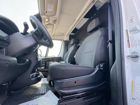 Used 2025 RAM ProMaster 2500 w/ U-Haul Equipment Group FWD image 15