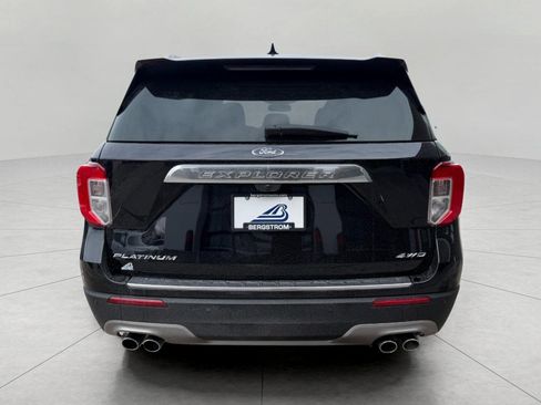 Used 2022 Ford Explorer Platinum w/ Equipment Group 601A image 11