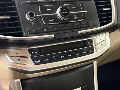 Used 2014 Honda Accord LX image 21