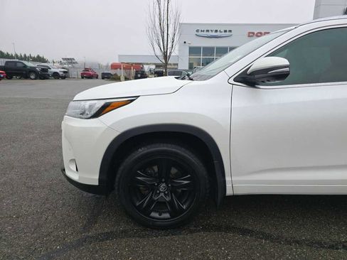 Used 2018 Toyota Highlander Limited image 19
