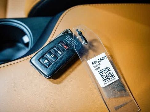 Used 2025 Lexus IS 300 F Sport image 29