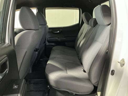 Used 2019 Toyota Tacoma TRD Off-Road image 24