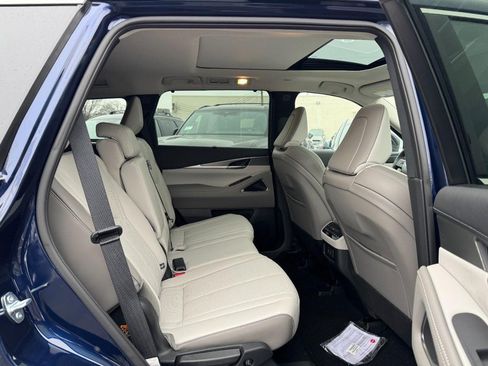 Used 2026 INFINITI QX60 Luxe w/ Cargo Package AWD/4WD image 5