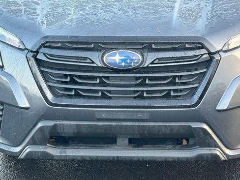 Used 2024 Subaru Forester Premium image 9