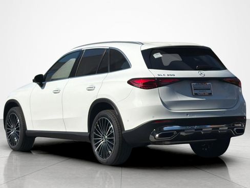 New 2027 Mercedes-Benz GLC 300 image 3