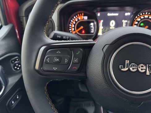 Used 2024 Jeep Wrangler Sport S image 17