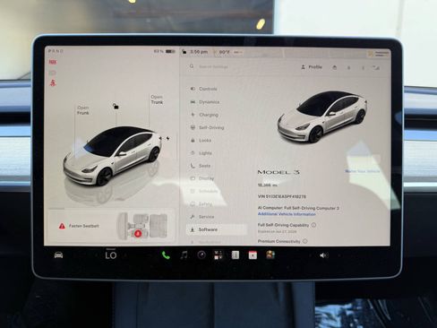 Used 2023 Tesla Model 3 Standard Range RWD image 9