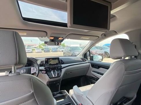 Used 2019 Honda Odyssey Elite image 7