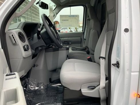 New 2025 Ford E-350 and Econoline 350 Super Duty w/ Power Equipment Group image 18