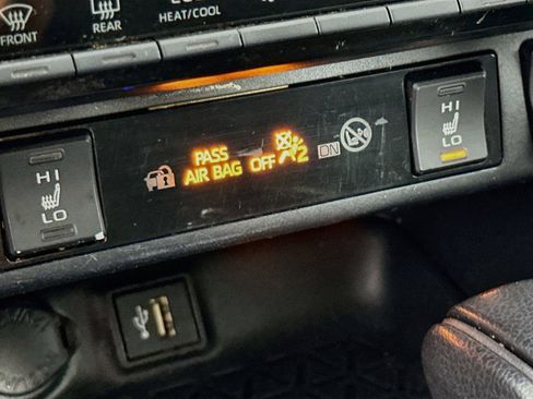 Used 2023 Toyota RAV4 XLE w/ XLE Grade Weather Package AWD/4WD image 21