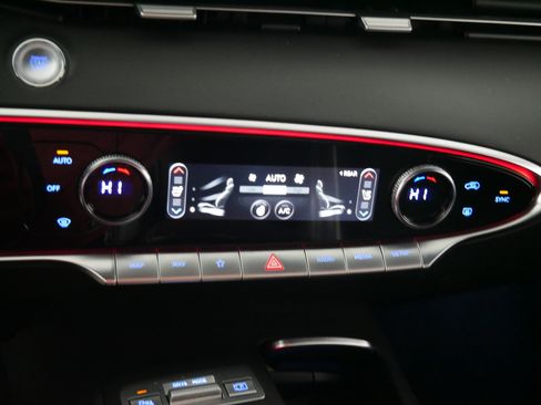 Used 2022 Genesis GV70 3.5T Sport w/ Sport Prestige Package image 23