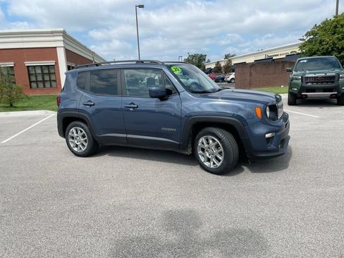 Used 2020 Jeep Renegade Latitude FWD image 6
