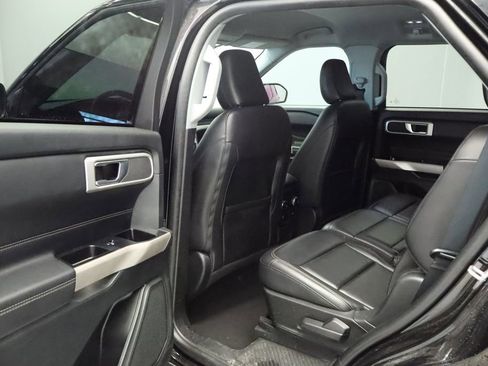 Used 2023 Ford Explorer XLT w/ Equipment Group 202A image 23
