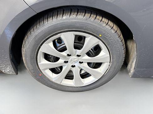 Used 2024 Toyota Corolla LE FWD image 37