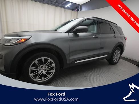 Used 2025 Ford Explorer Active w/ Active Comfort Package AWD/4WD image 1