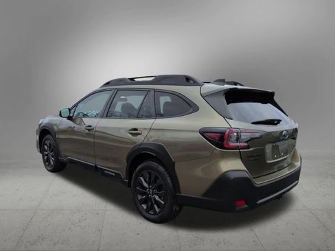 Used 2023 Subaru Outback Onyx Edition image 4