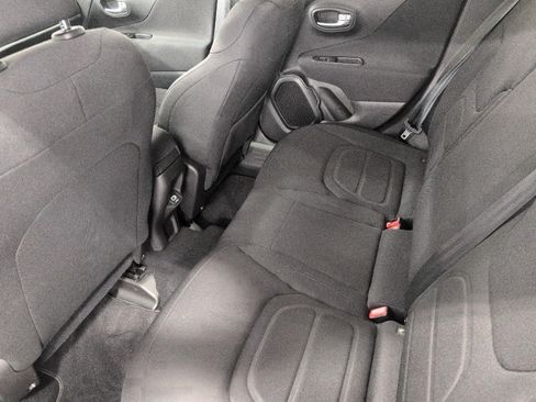 Used 2020 Jeep Renegade Latitude AWD/4WD image 21