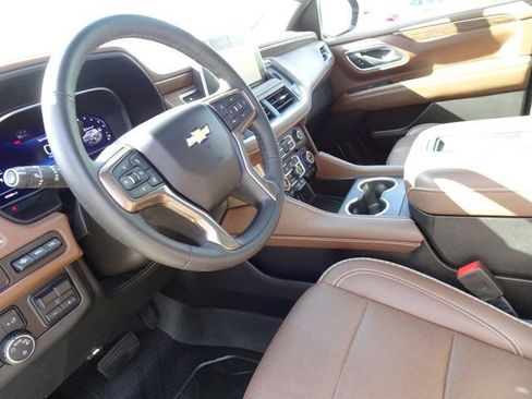 Used 2023 Chevrolet Tahoe High Country image 14