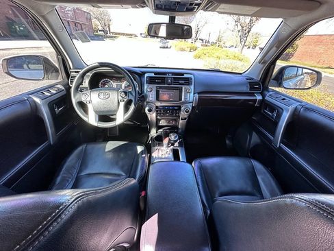 Used 2016 Toyota 4Runner Limited AWD/4WD image 9